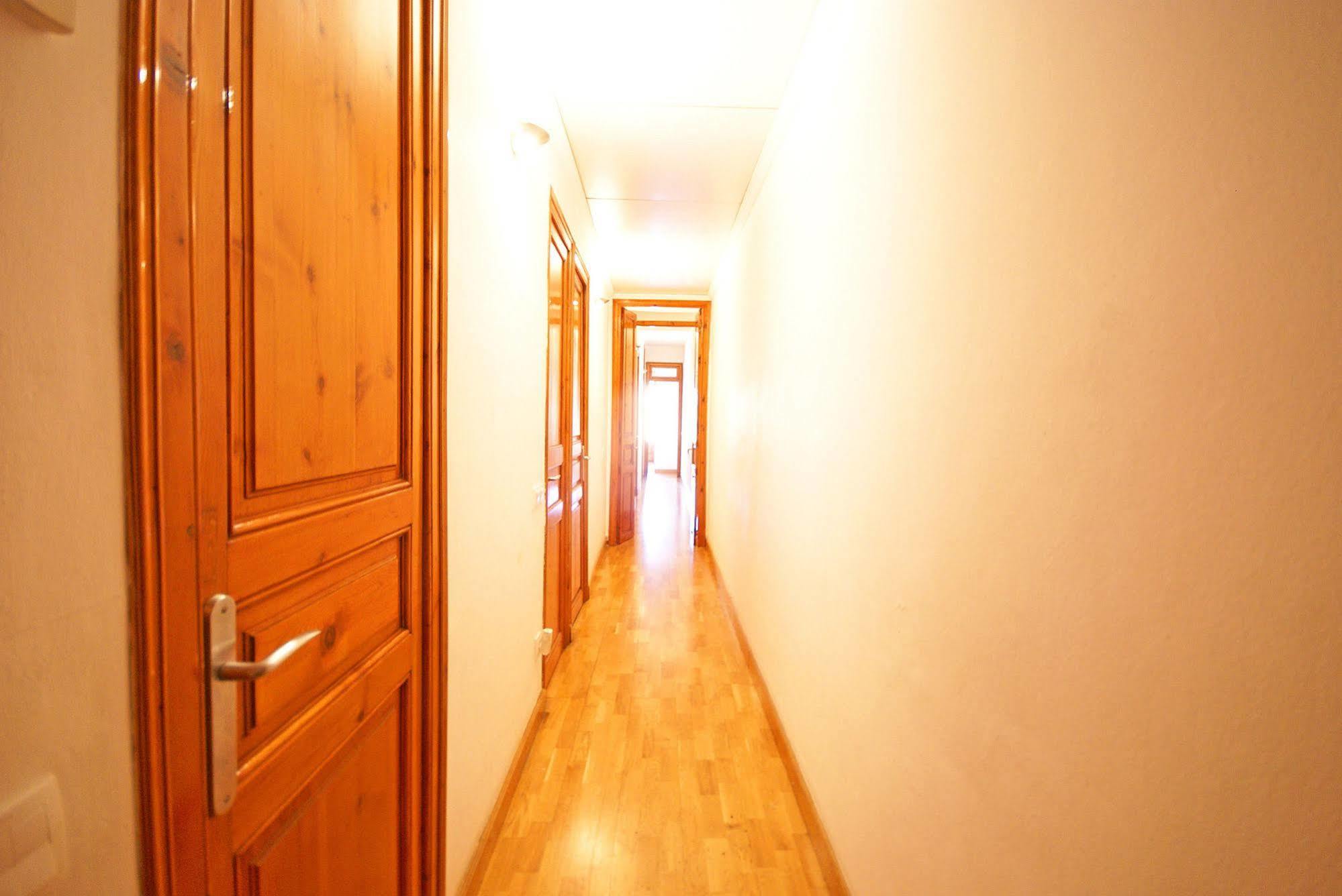 Flateli Aribau Apartment Barcelona Exterior photo